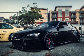 九游娱乐官网 (JIUYOU)-老鹰掌控篮板数据内线优势明显，老鹰队防守