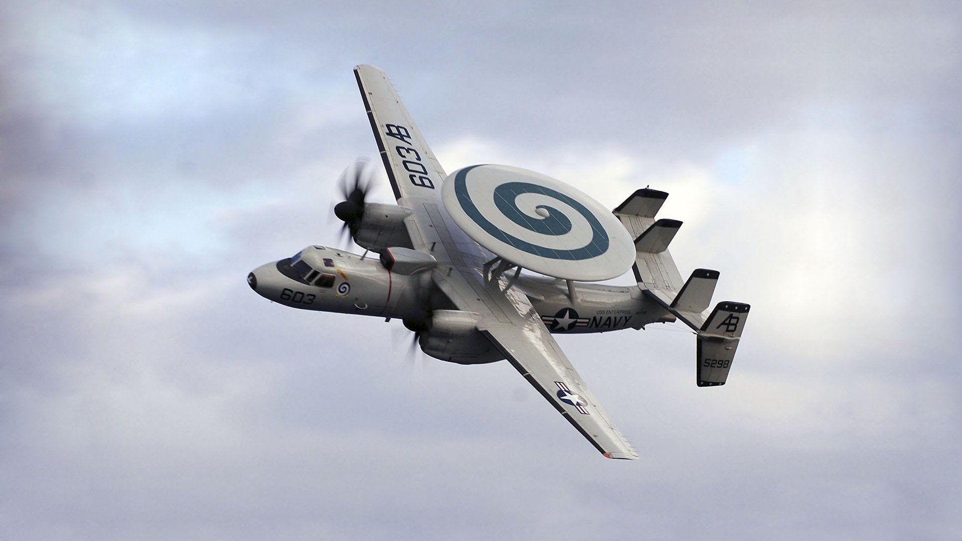 弗朗索瓦·霍尔茨豪伊泽:精准传球与强硬防守相结合,南非队的核心球员