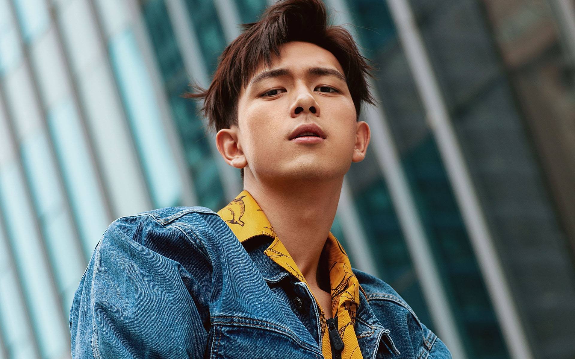 篮网队训练营开放日球迷爆满，篮网训练中心